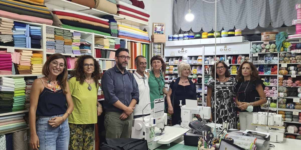Avviso pubblico “Un negozio non è solo un negozio”